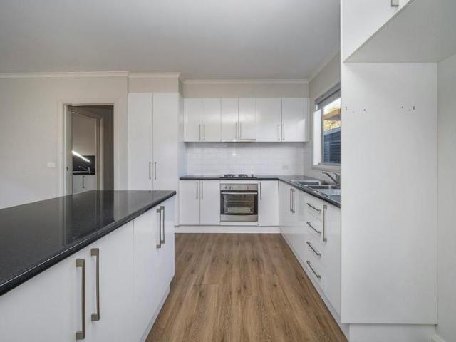 Apartment for sale in Hamilton, Shire of Southern Grampians