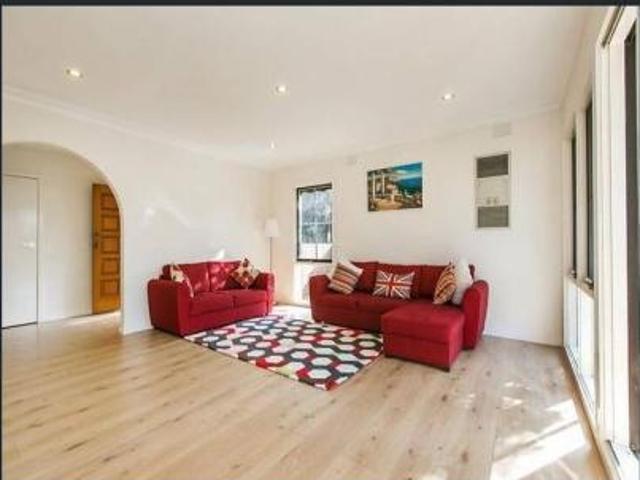 Apartment for sale in Hampton, Melbourne