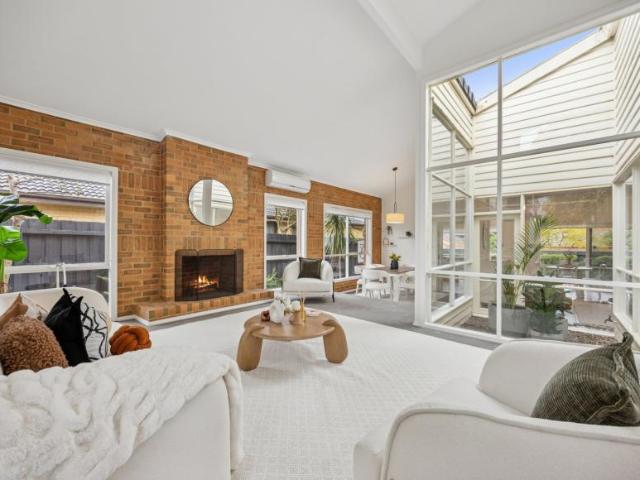 Apartment for rent in Hawthorn East, Melbourne