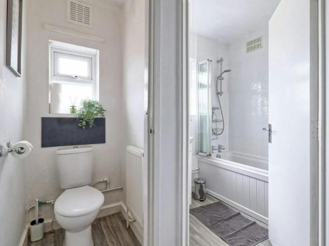 Apartment for rent in London Borough of Havering, Greater London
