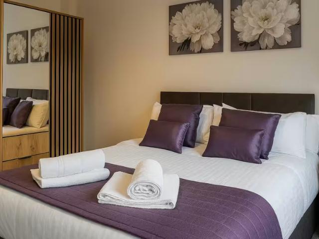 Apartment for rent in Armitage Bridge, West Yorkshire