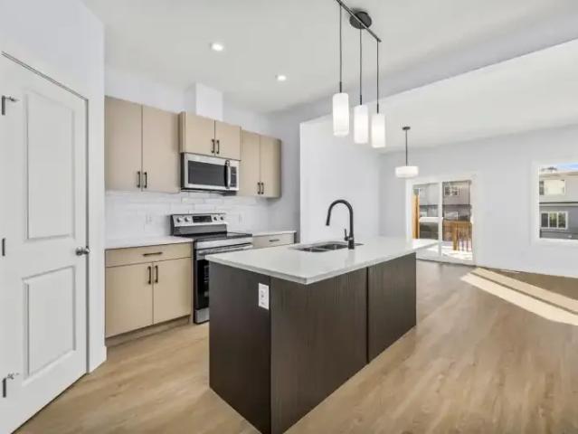 Apartment for rent in Rolly View, Alberta