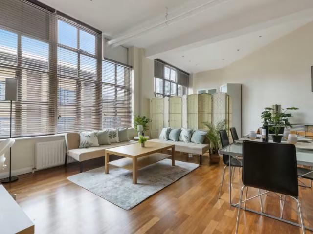Apartment for rent in Canary Wharf, Greater London
