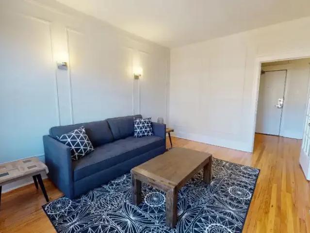 Apartment for rent in St. Leonard's, Quebec