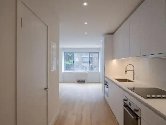 Apartment for rent in St. Leonard's, Quebec