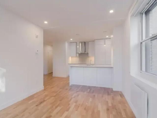 Apartment for rent in St. Leonard's, Quebec