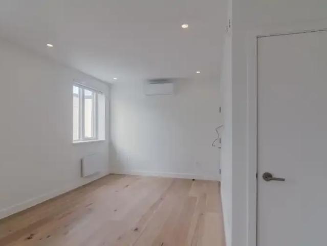 Apartment for rent in St. Leonard's, Quebec