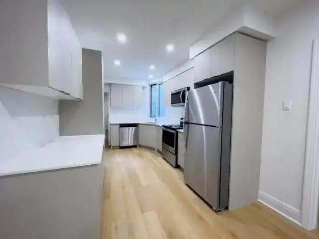 Apartment for rent in St. Leonard's, Quebec