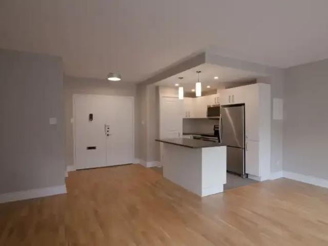 Apartment for rent in St. Leonard's, Quebec
