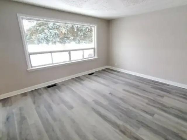 Apartment for rent in Durham, Ontario