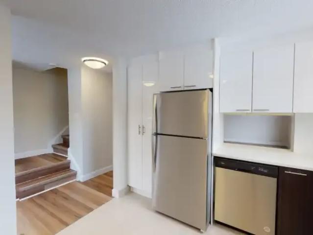 Apartment for rent in Beacon Hill South, Ottawa