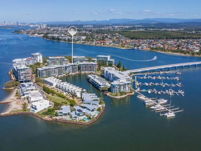 Apartment for sale in Paradise Point, Gold Coast City