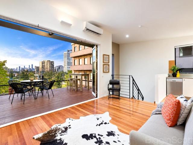 Apartment for sale in St Kilda, Melbourne