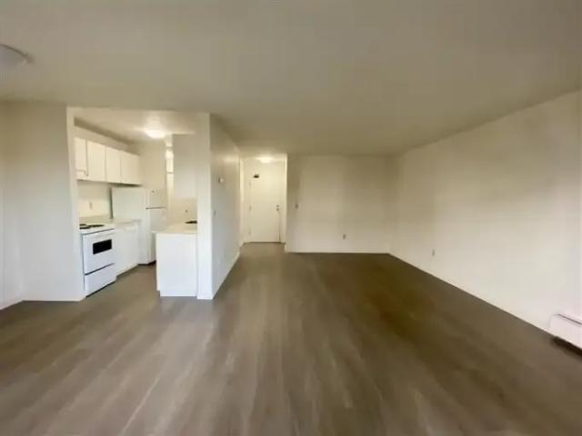 Apartment for rent in Surrey, British Columbia