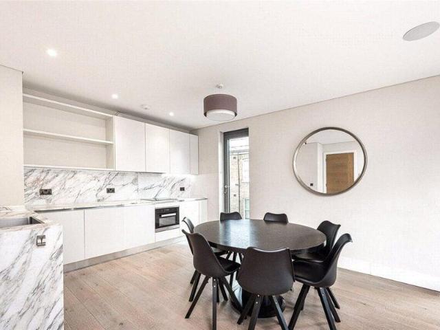 Apartment for rent in Cat Hill, England