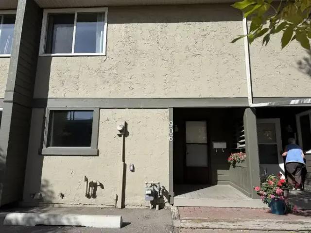 Condo for rent in Northwest, Alberta