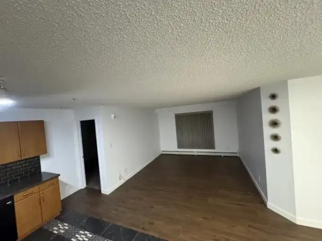 Condo for rent in Wedgewood, Alberta
