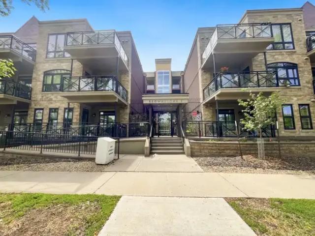 Condo for rent in Wedgewood, Alberta