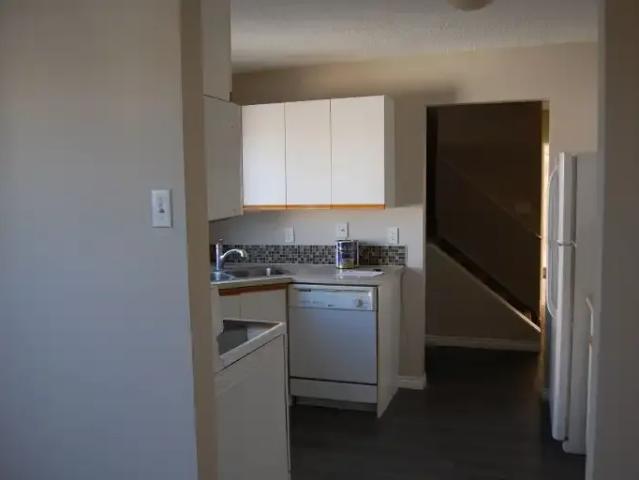 Condo for rent in Wedgewood, Alberta