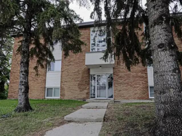Condo for rent in Wedgewood, Alberta