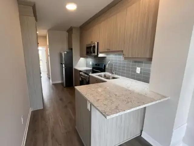 Condo for rent in Barrhaven West, Ottawa