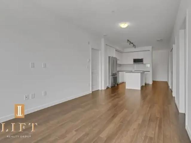 Condo for rent in Surrey, British Columbia