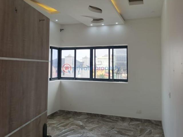 Apartment for rent in Eti Osa, Lagos