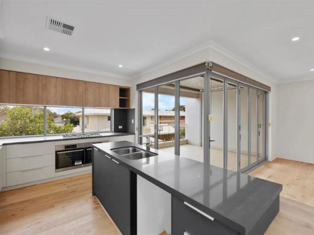 House for sale in Applecross, Western Australia