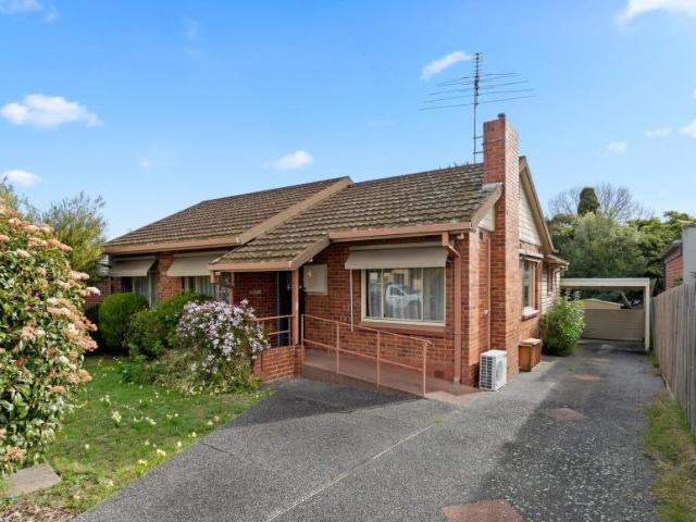 House for sale in Ashburton, Melbourne