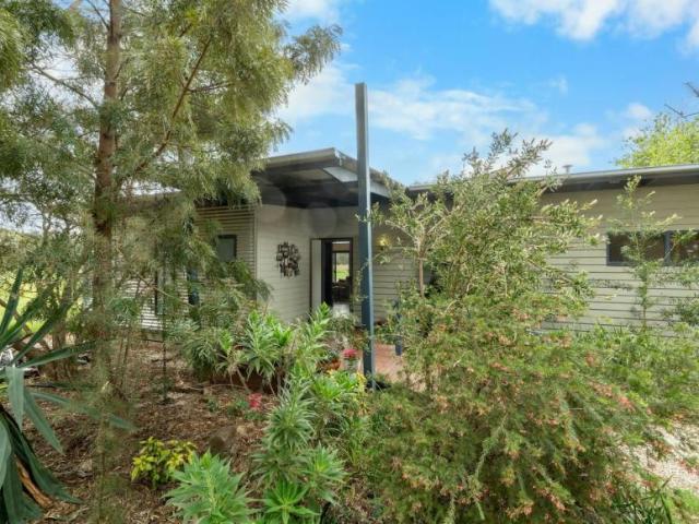 House for sale in Avenel