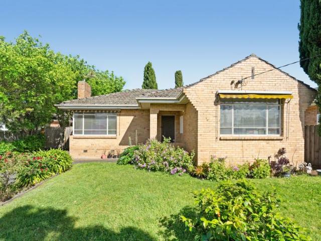 House for sale in Bentleigh East, Melbourne