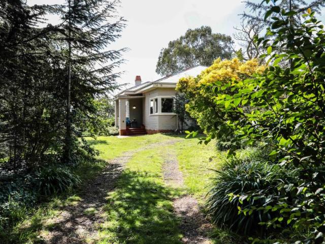 House for rent in Blampied, Victoria