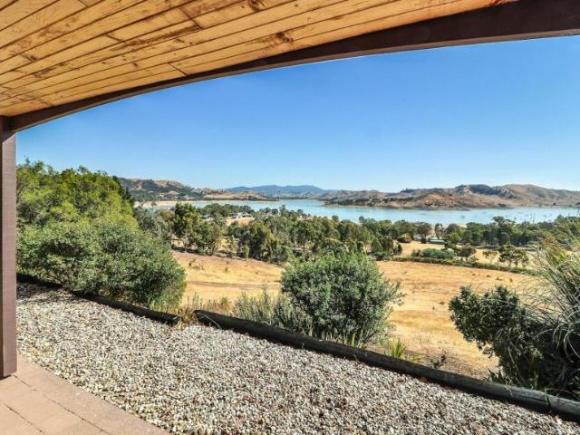 House for sale in Bonnie Doon, Shire of Mansfield