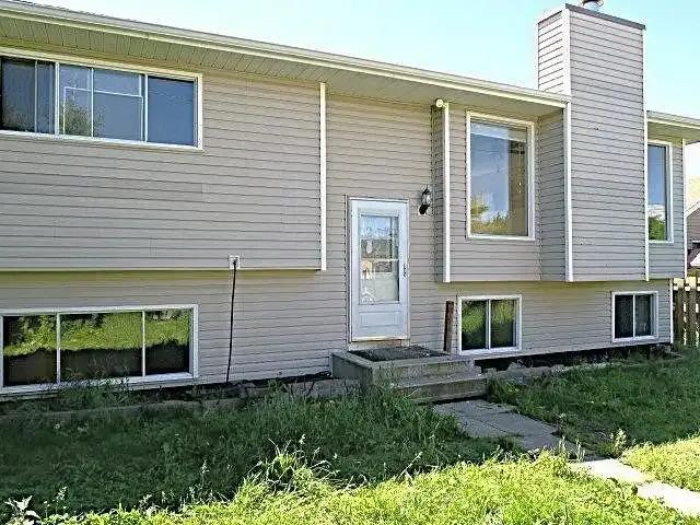 House for rent in Bowden, Alberta