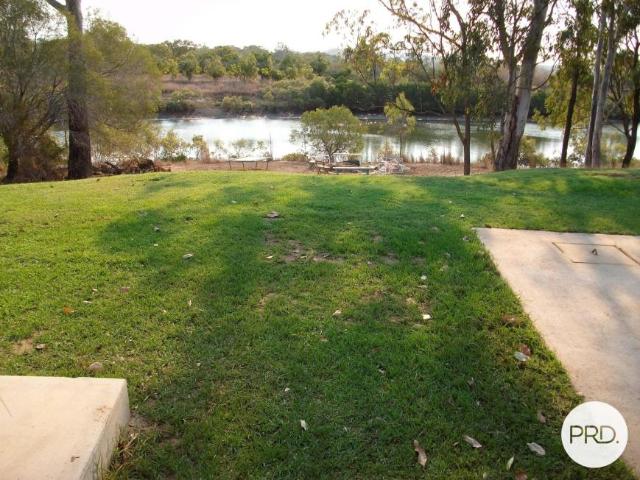 House for sale in Boyne Island