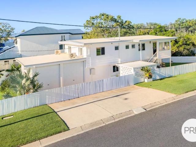 House for sale in Boyne Island