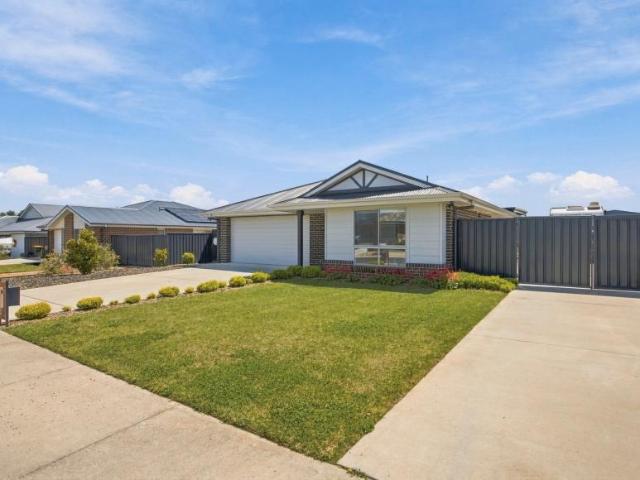 House for sale in Bungendore, Queanbeyan-Palerang Regional Council
