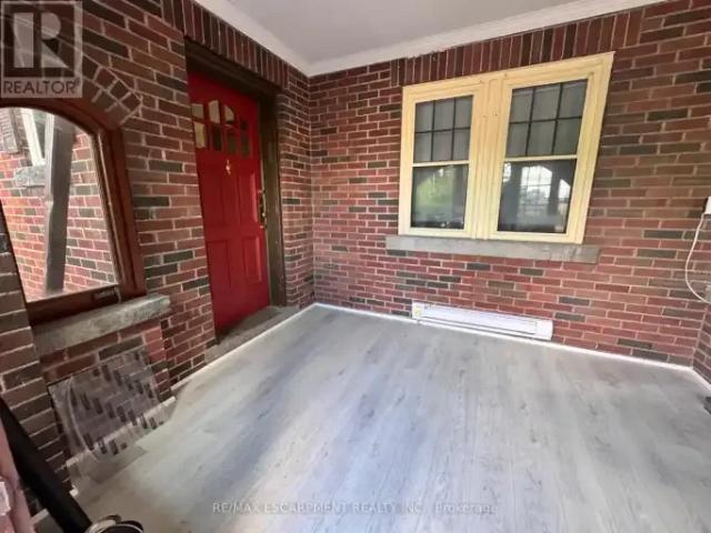 House for rent in Burlington, Ontario