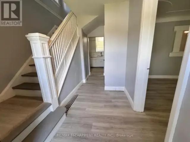 House for rent in Burlington, Ontario
