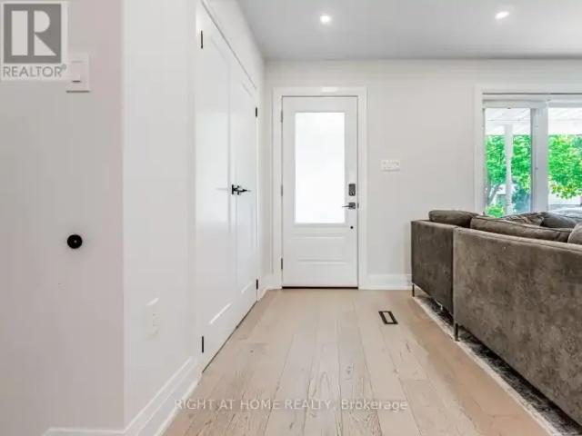 House for rent in Burlington, Ontario