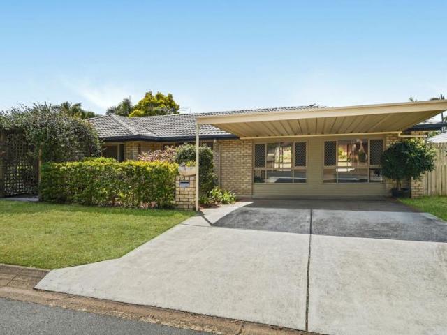 House for sale in Calamvale, Greater Brisbane