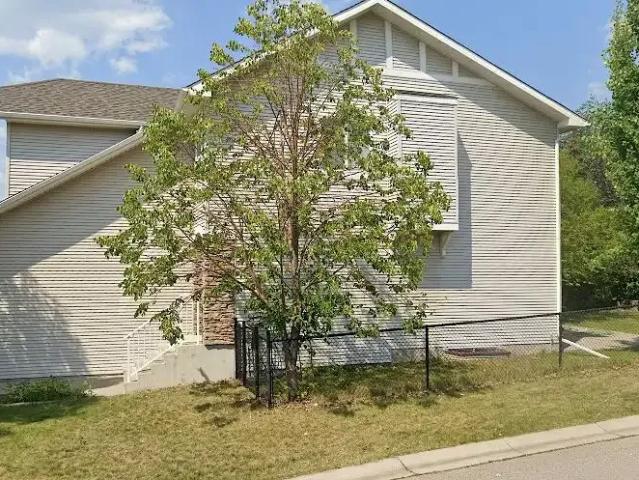 House for rent in Springbank Hill, Calgary