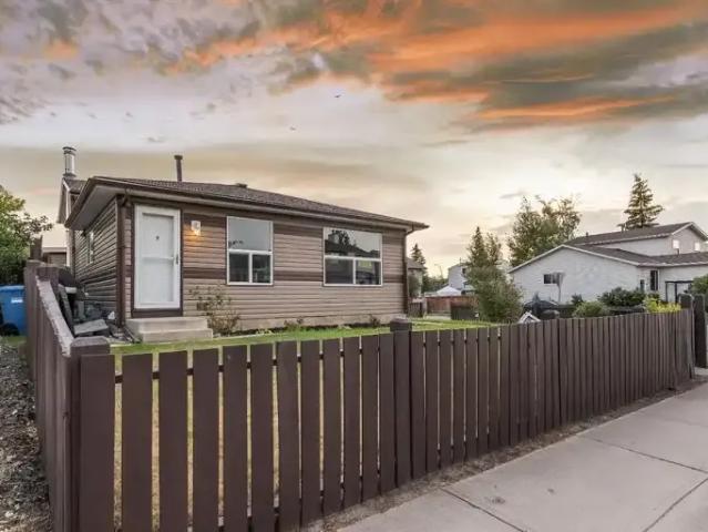 House for rent in Northwest, Alberta