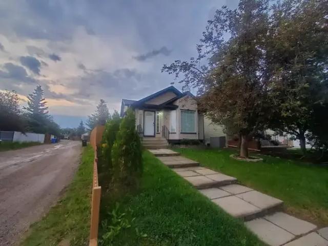 House for rent in Northwest, Alberta