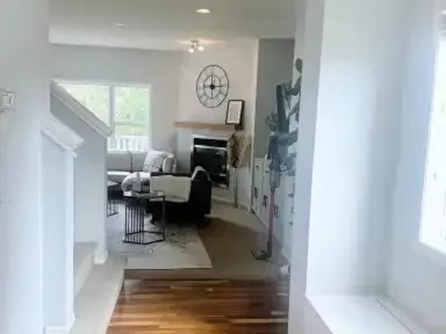 House for rent in Tuscany, Calgary