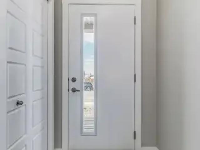 House for rent in Wolf Willow, Calgary