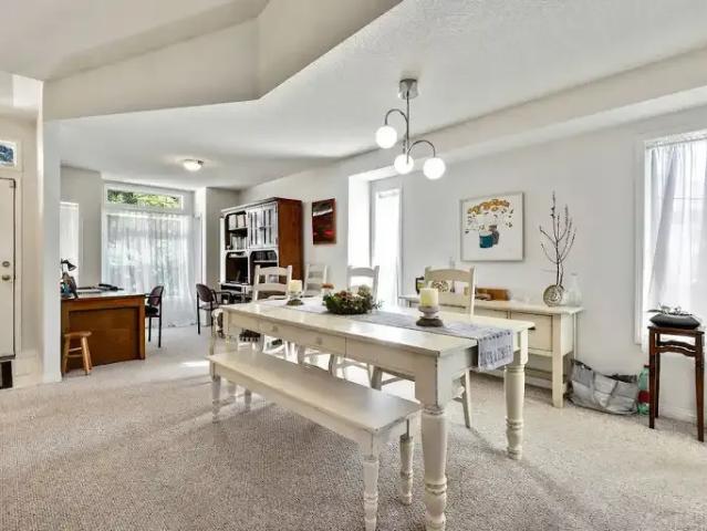 House for rent in Signal Hill, Calgary