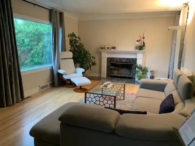 House for rent in Upper Mount Royal, Calgary