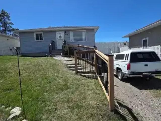 House for rent in Bowness, Calgary