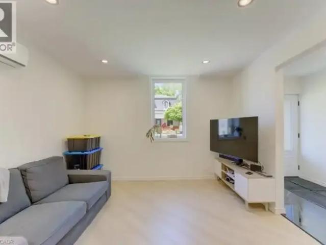 House for rent in Cambridge, Ontario